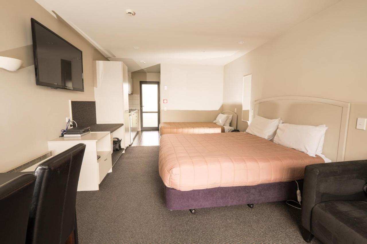 Motel Azena & 4*