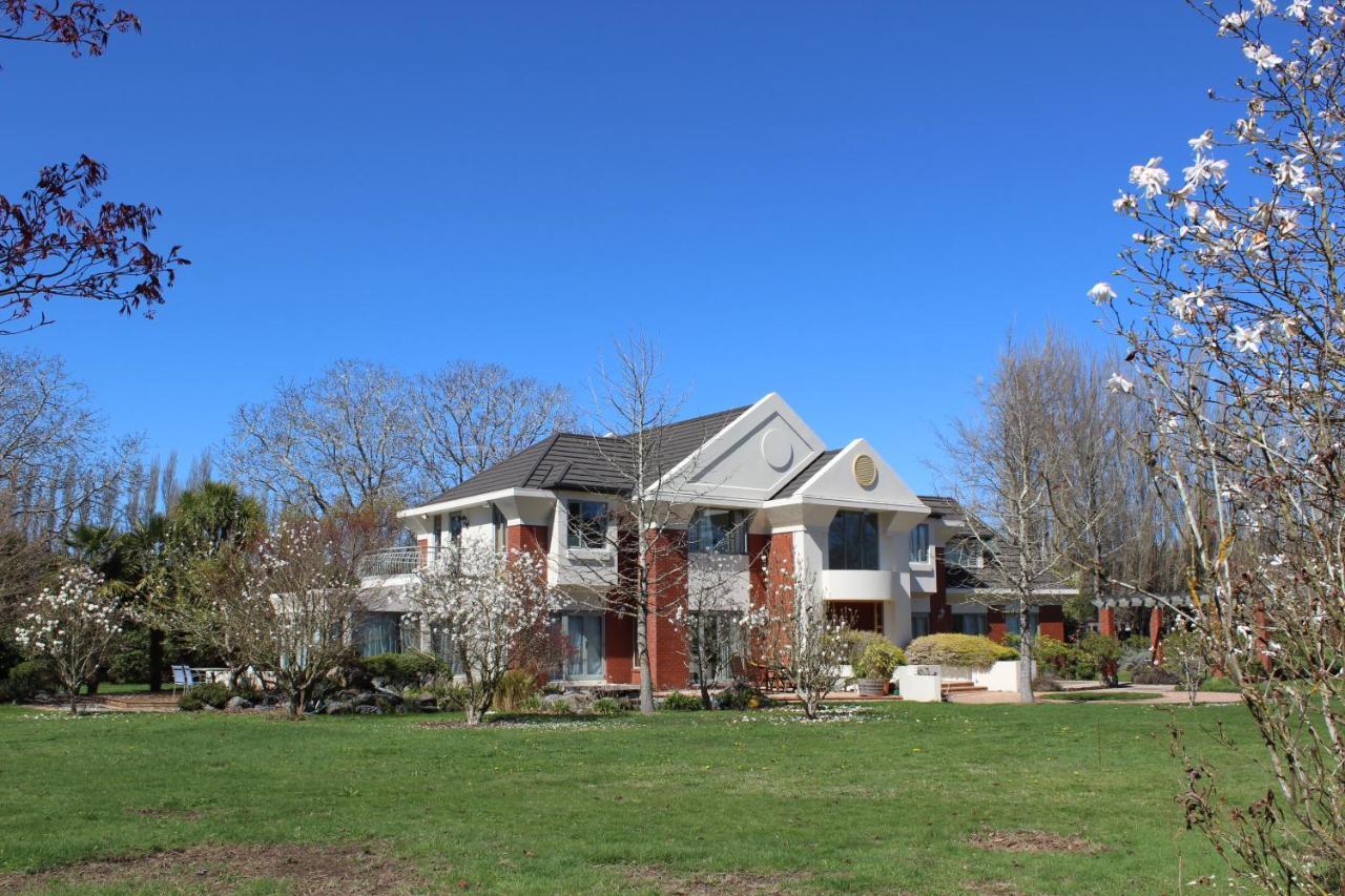 Bed & Breakfast Shamrock Garden Airport 4*