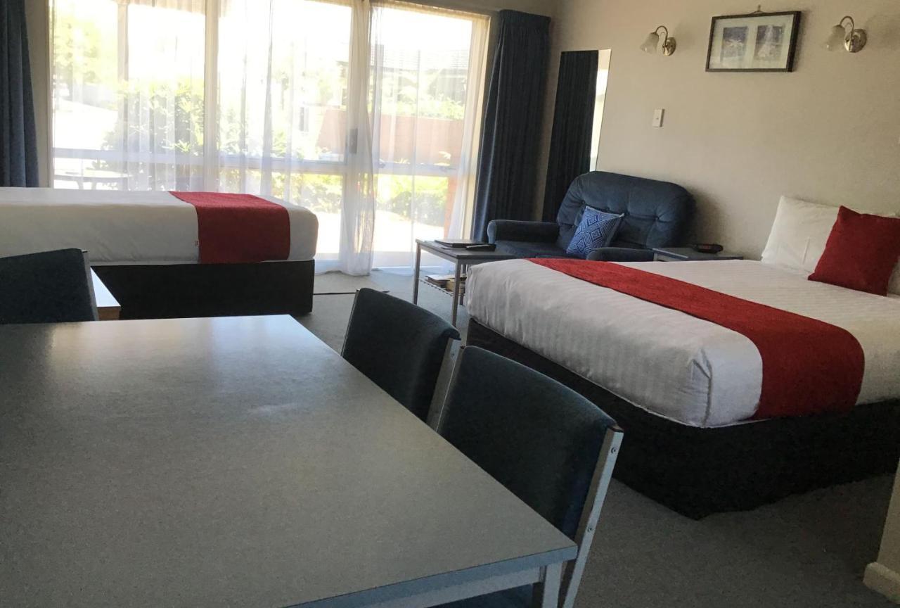 Motel Avon 2*