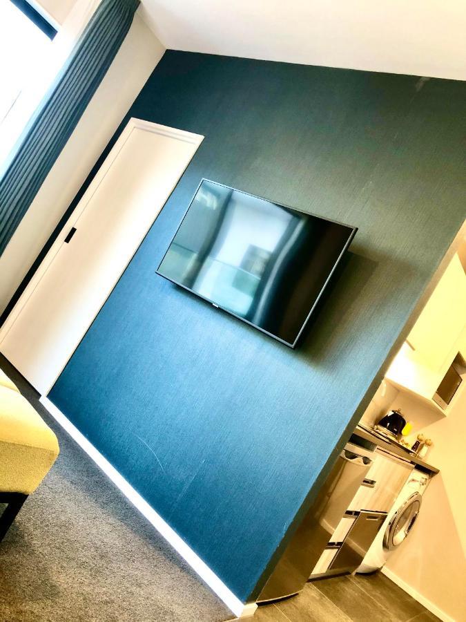 Whitewood Suites Inner City Luxury Hotel