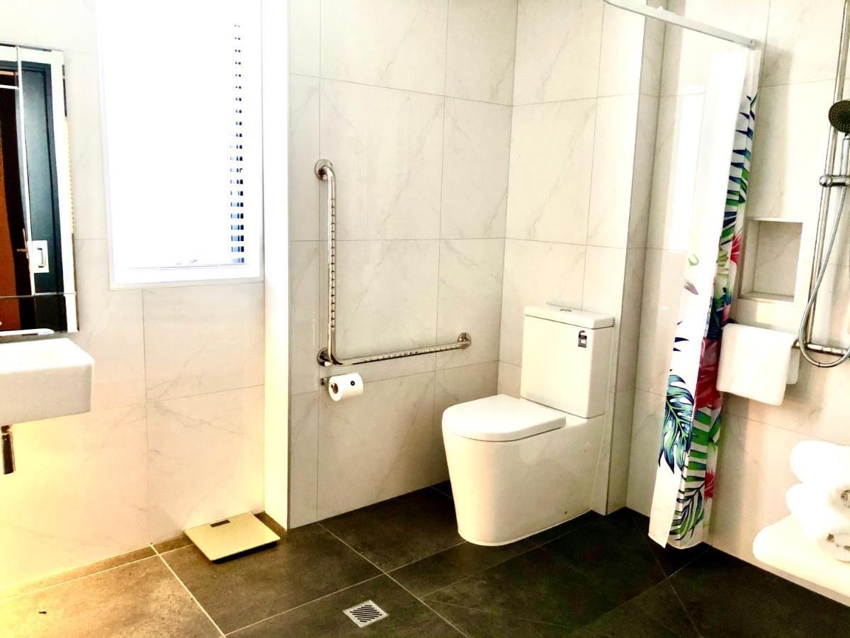 Hotel Whitewood Suites Inner City Luxury