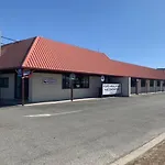 Highway Inn