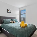2 Bedroom City Pad With Free Car Park