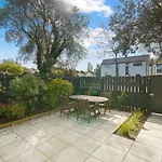 Chester St East - Christchurch Holiday Homes