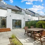 Chester St East - Christchurch Holiday Homes