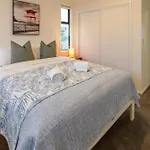 Sunsoaked Seaside 1 Bedroom 1 Bath