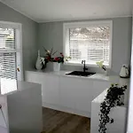 Cottage Charm Adorable, Cute With Outdoor Bath