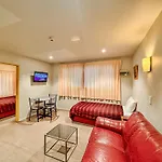 Bealey Avenue Motel