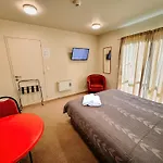 Bealey Avenue Motel