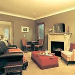 Huntley Lodge
