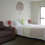Tudor Court Motel