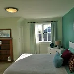 Bnb On Hagley Park, Christchurch Central, A Free Ride To Railway Station