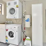 Regents Villas - Christchurch Holiday Homes