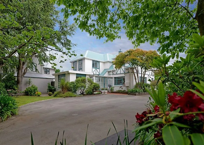 Bnb On Hagley Park, Christchurch Central, A Free Ride To Railway Station