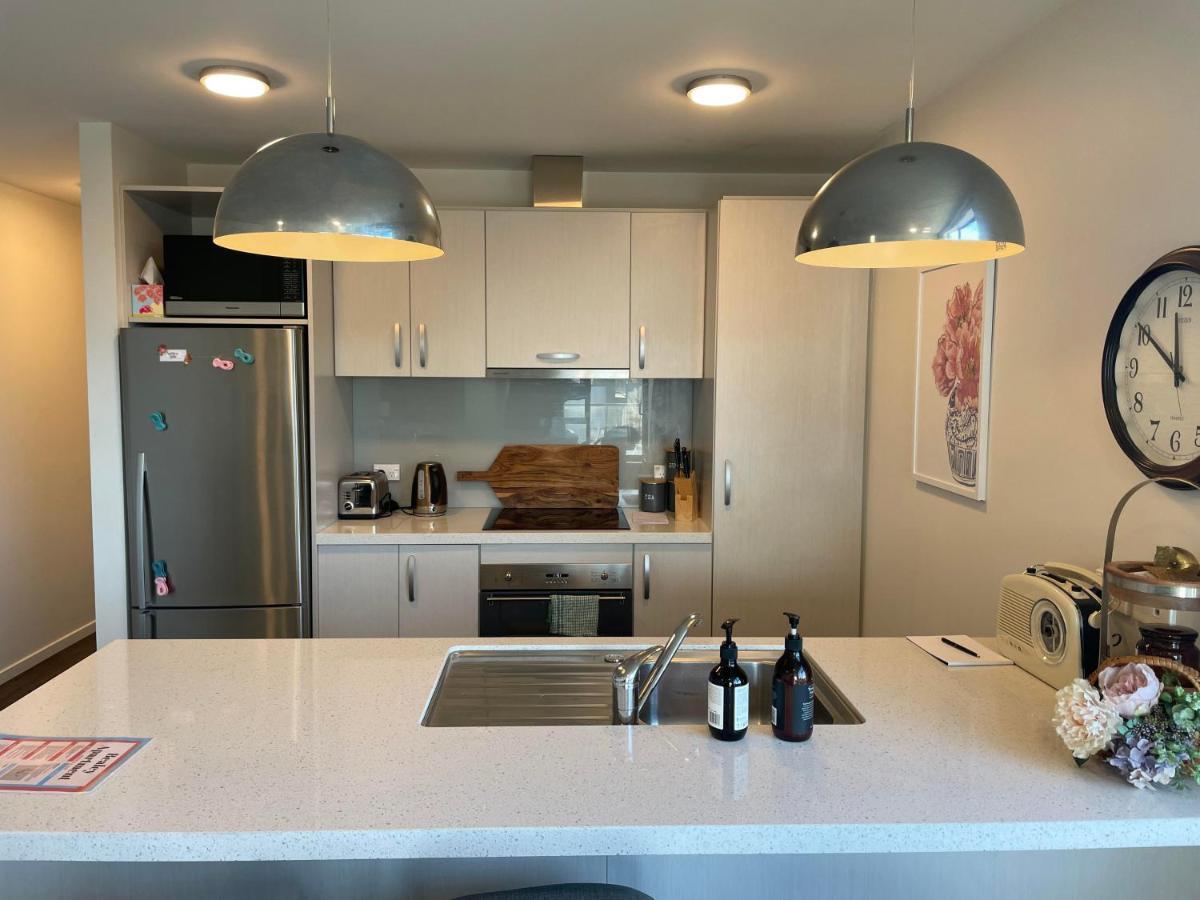 Bealey Avenue Apartment, 2 Bedroom Apartment, *