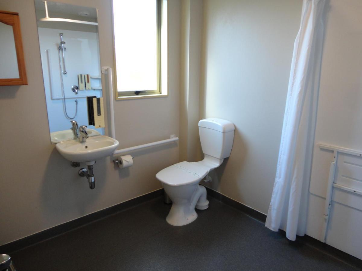 Bealey Avenue 4*