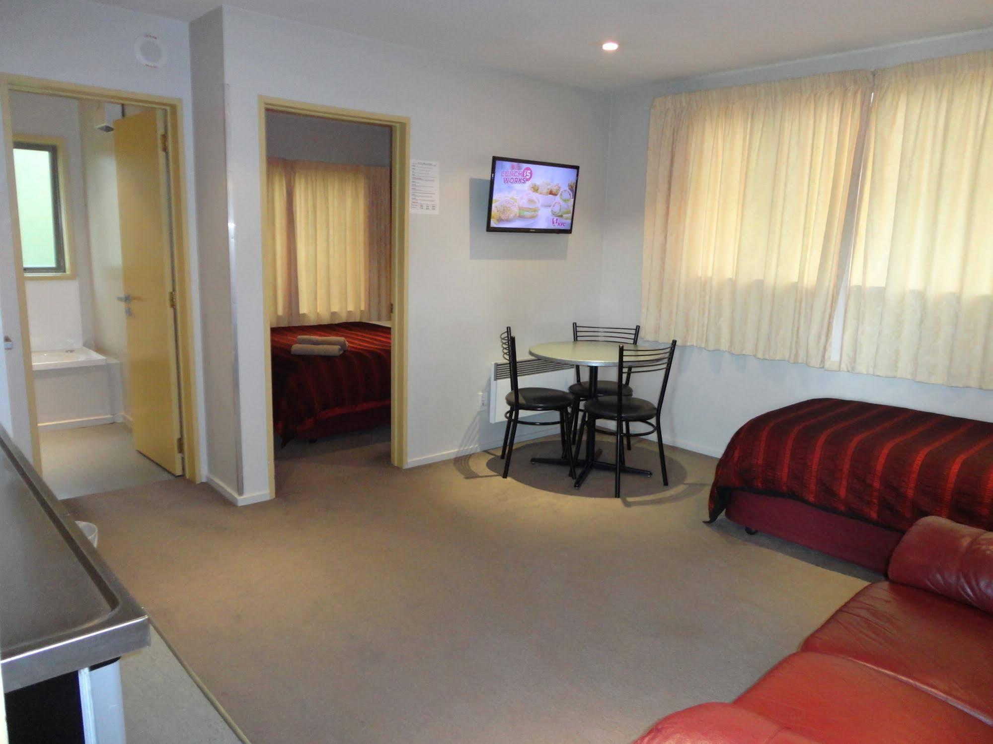 Bealey Avenue Motel