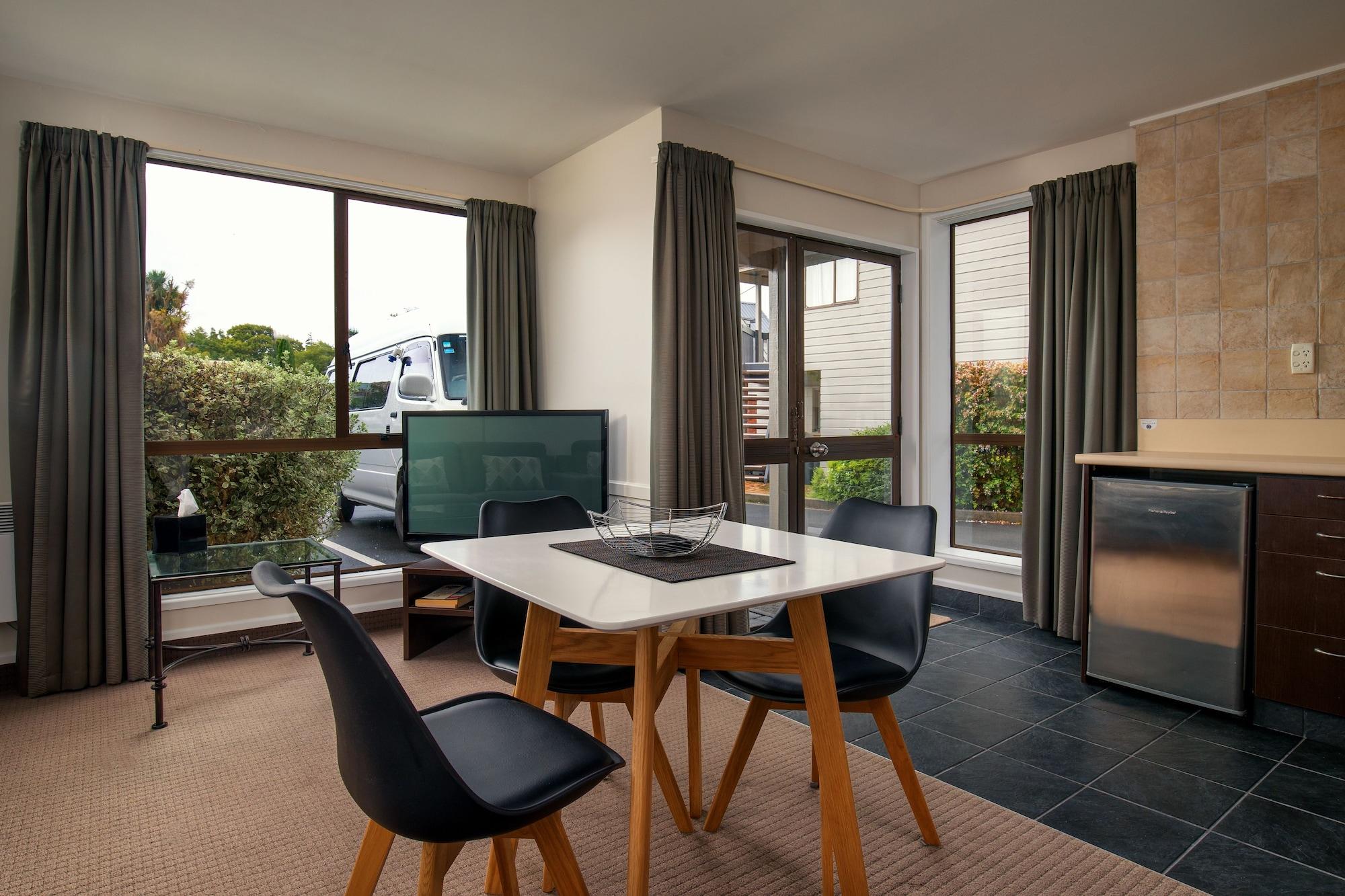 Ashford Motor Motel 4*