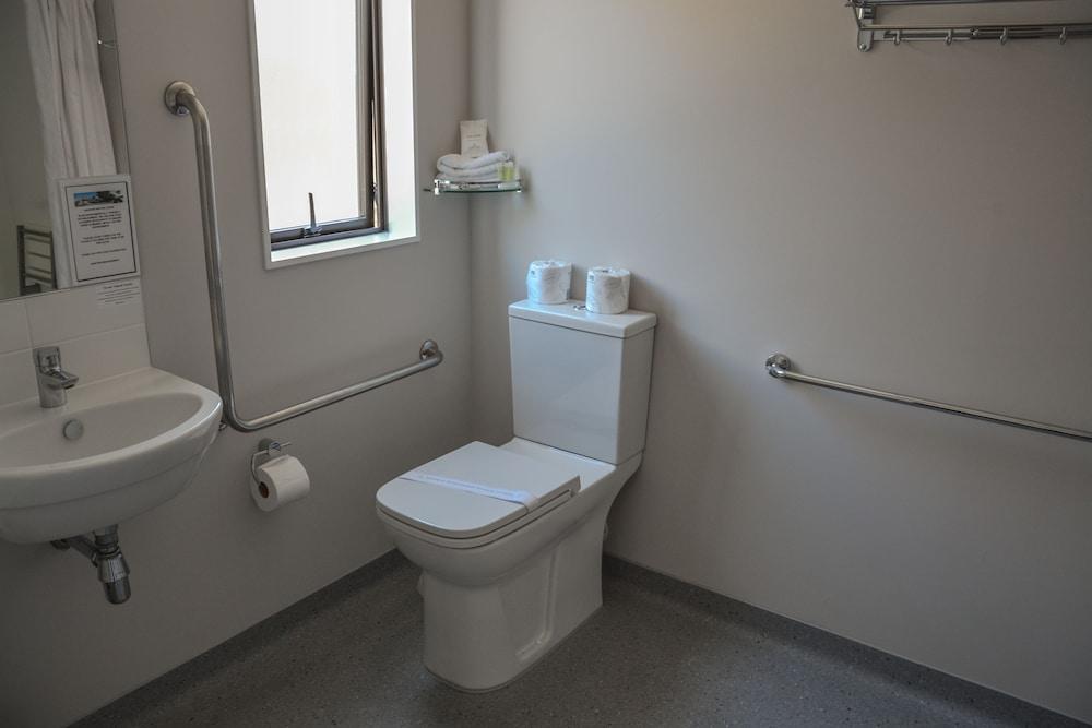 Ashford Motor Motel 4*