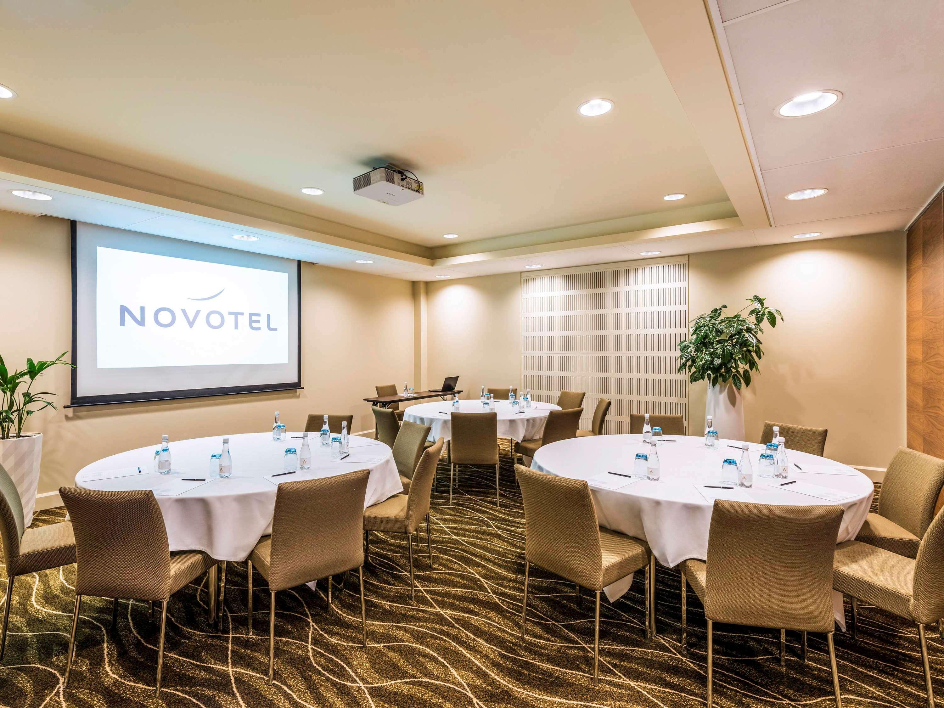 Hotel Novotel Cathedral Square 4*