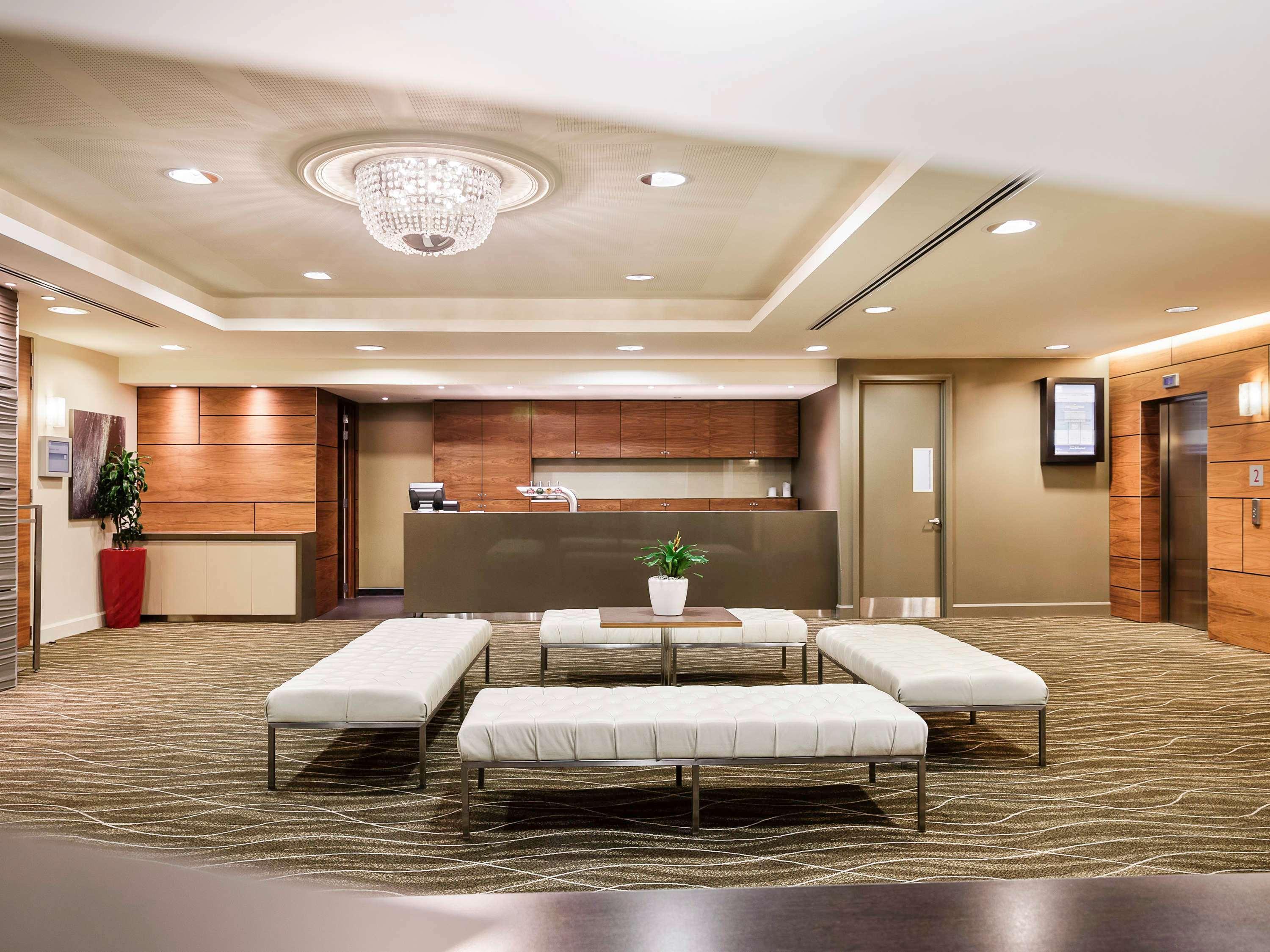 Hotel Novotel Cathedral Square