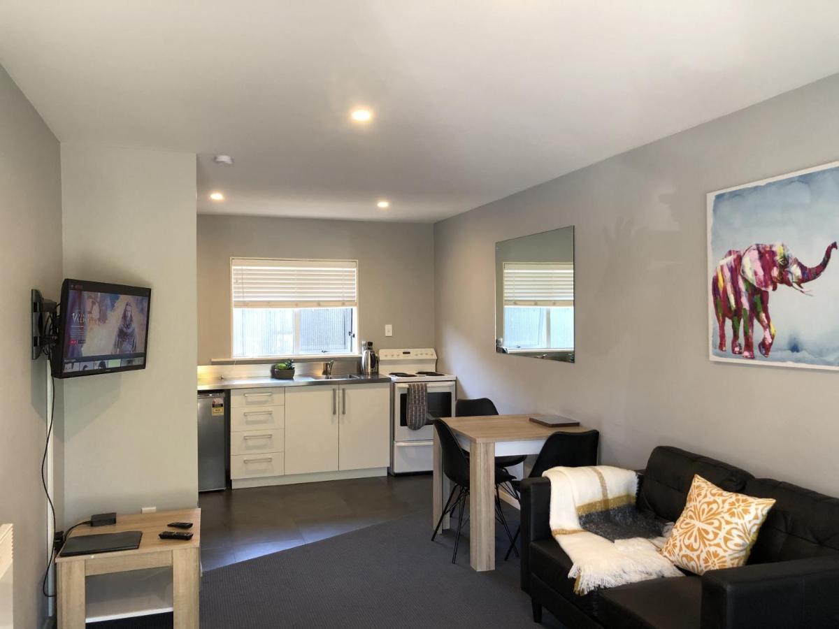 Motel Christchurch Motel 4*