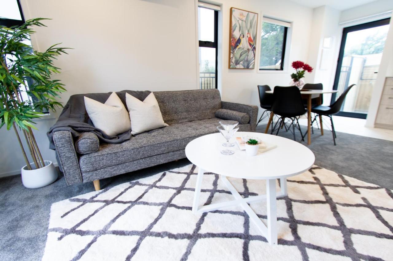 Apartment Sunsoaked Seaside 1 Bedroom 1 Bath *