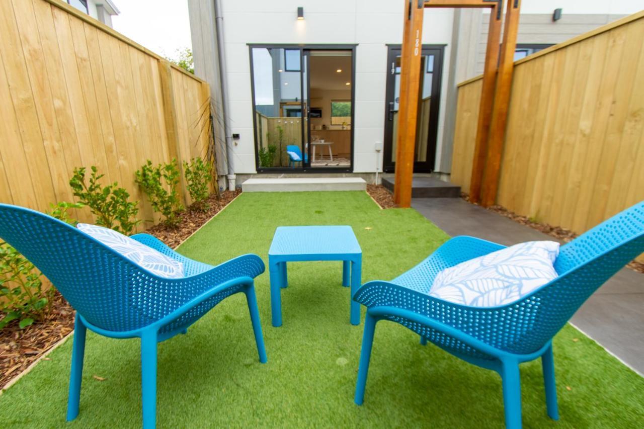 Sunsoaked Seaside 1 Bedroom 1 Bath Apartment Christchurch