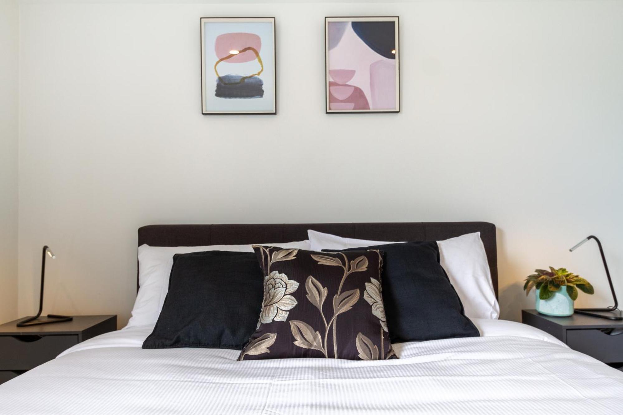 Apartment Central City Comfort: 2 Bedroom Gem W/free Carpark Christchurch