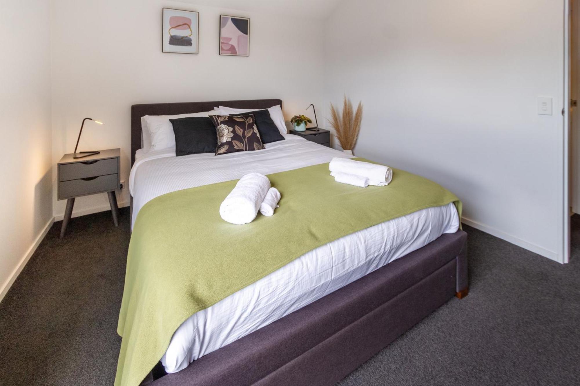 Apartment Central City Comfort: 2 Bedroom Gem W/free Carpark