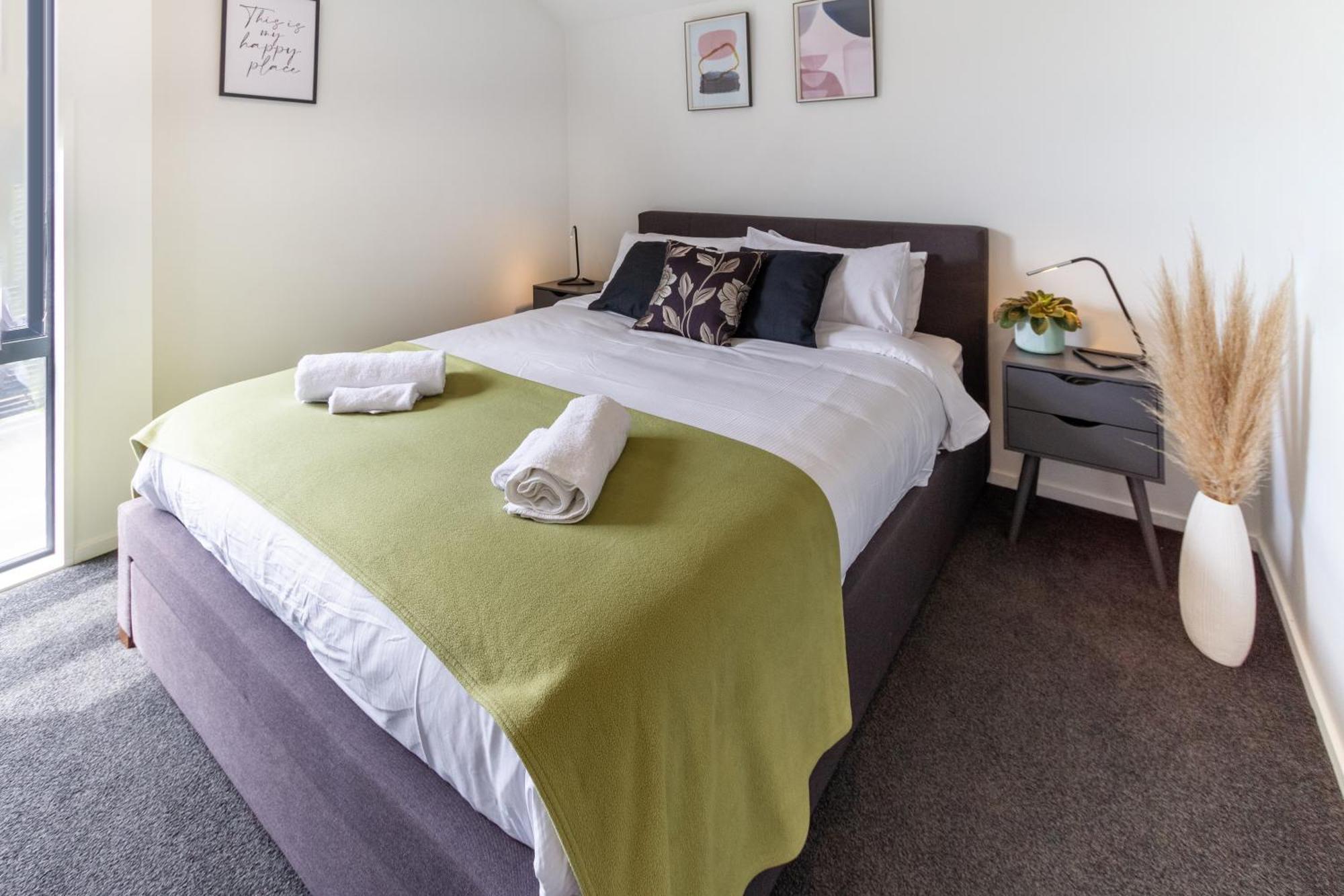 Central City Comfort: 2 Bedroom Gem W/free Carpark Apartment Christchurch