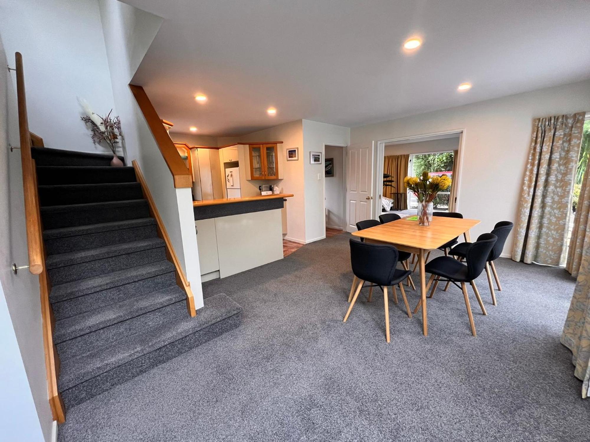 Waimairi Road - Homes