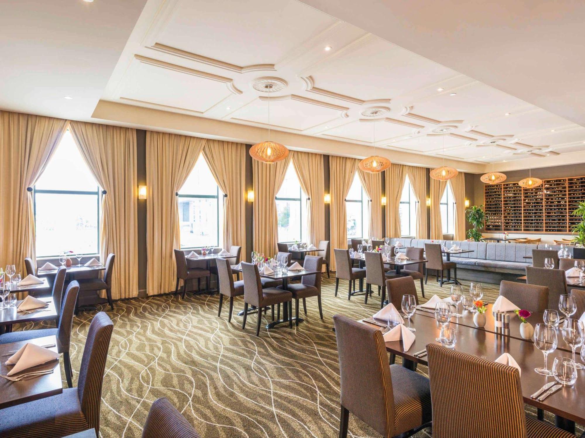 Novotel Cathedral Square Hotel 4*