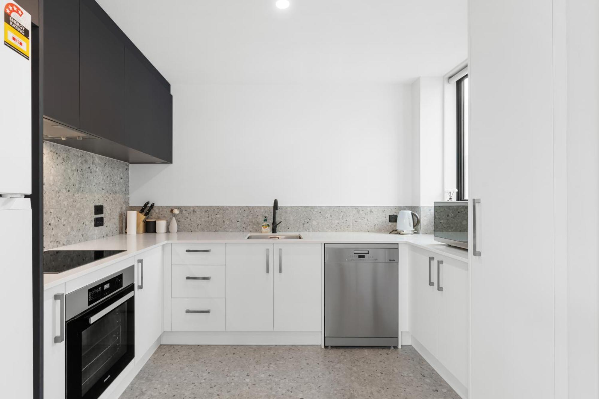 Apartment Luxurious Retreat 3 Bed 3 Bath Near Cbd