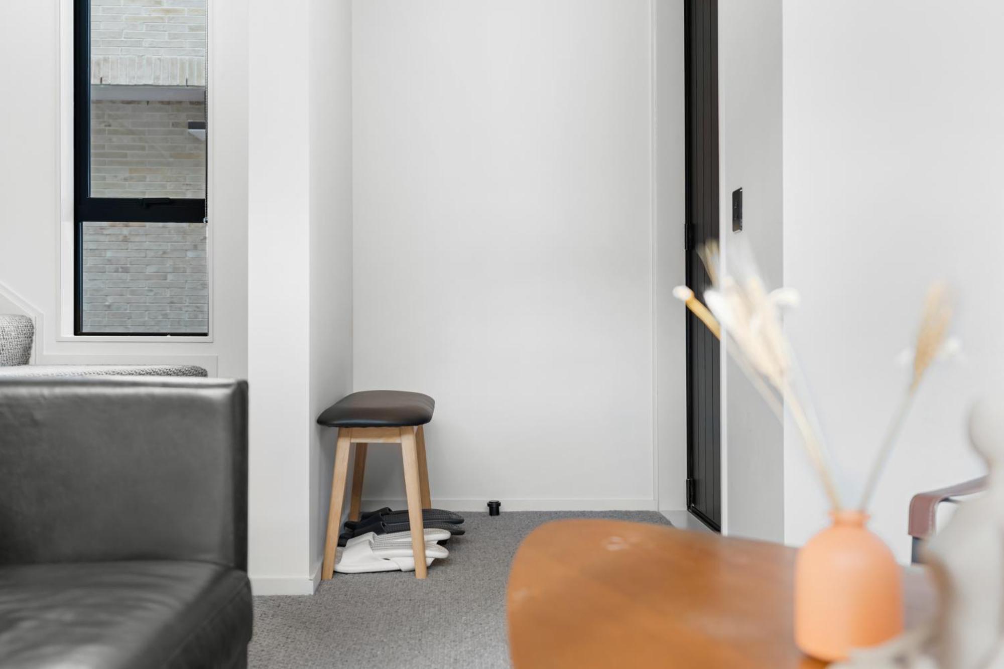 Luxurious Retreat 3 Bed 3 Bath Near Cbd Apartment Christchurch
