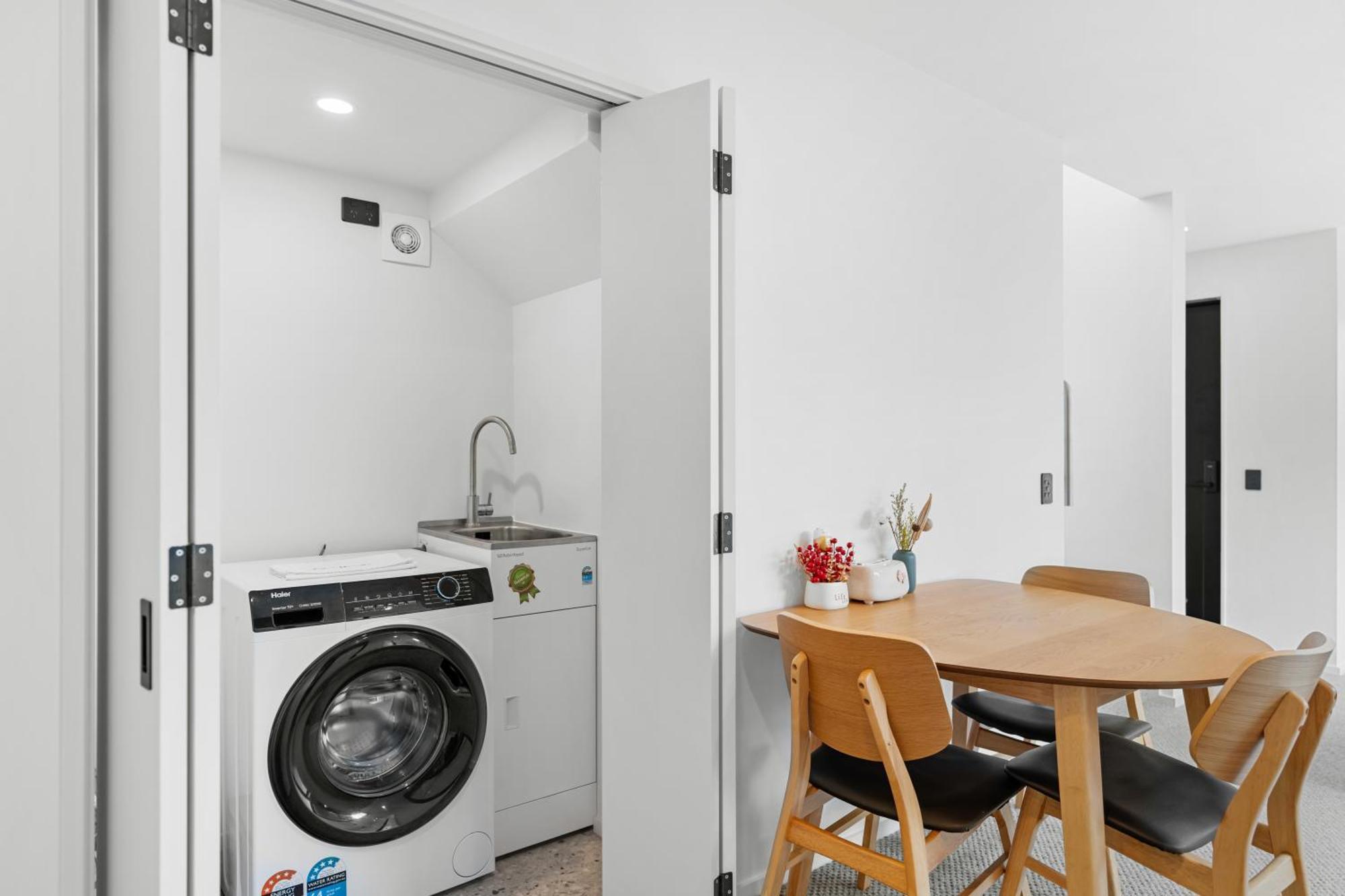 Luxurious Retreat 3 Bed 3 Bath Near Cbd Christchurch