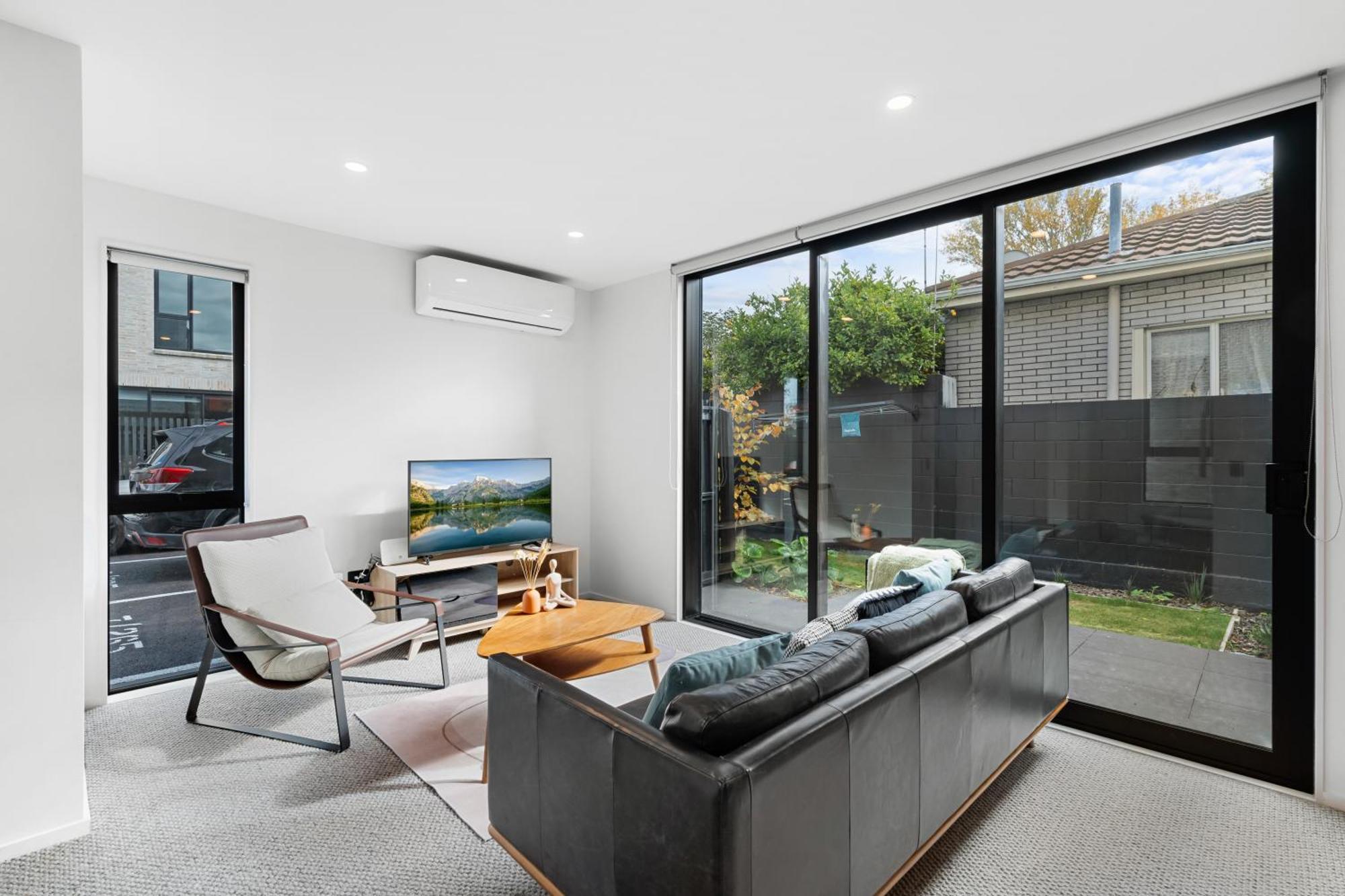 Apartment Luxurious Retreat 3 Bed 3 Bath Near Cbd