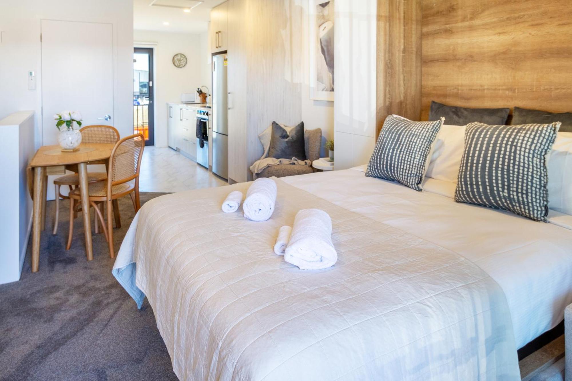 Explore From 8 Wilmer: Upper Level Cozy *