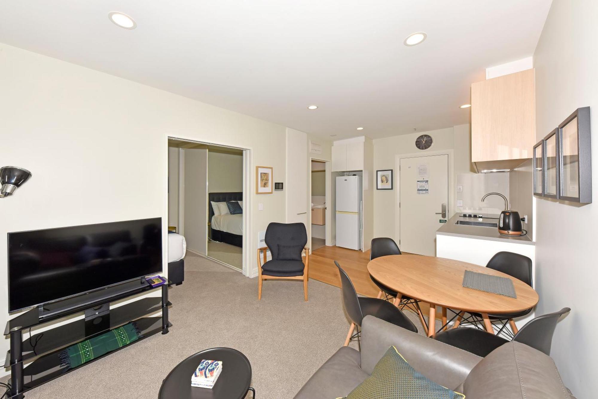 West Fitzroy Aparthotel