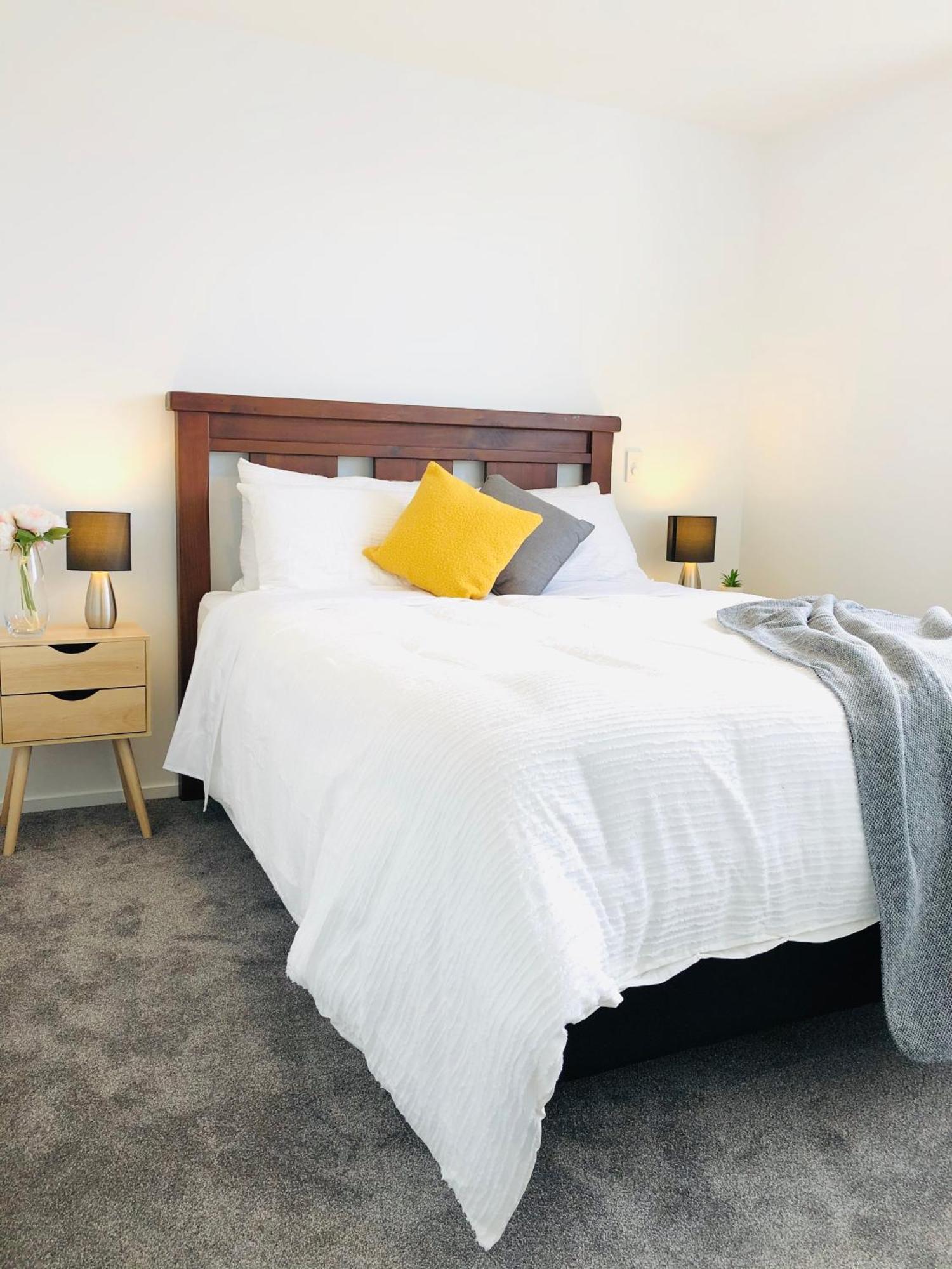 Arena,railway Station Townhouse With Free Car Park Apartment