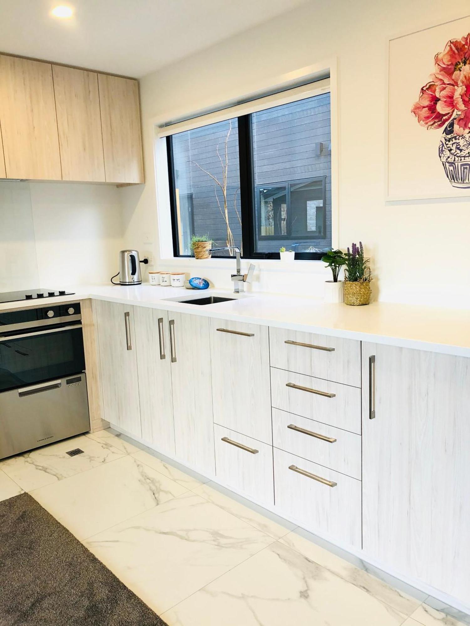 Apartment Arena,railway Station Townhouse With Free Car Park *