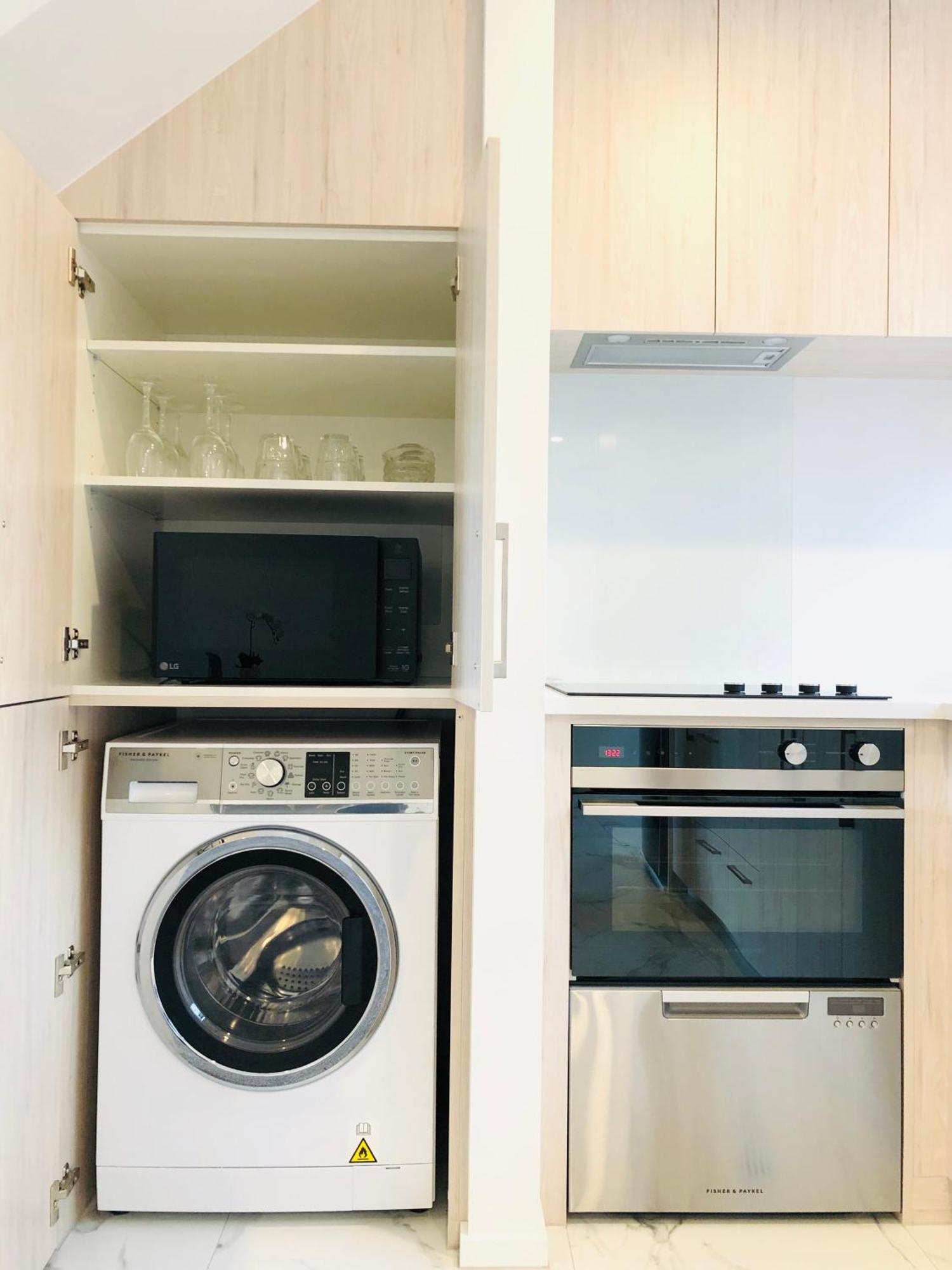 Arena,railway Station Townhouse With Free Car Park * Christchurch