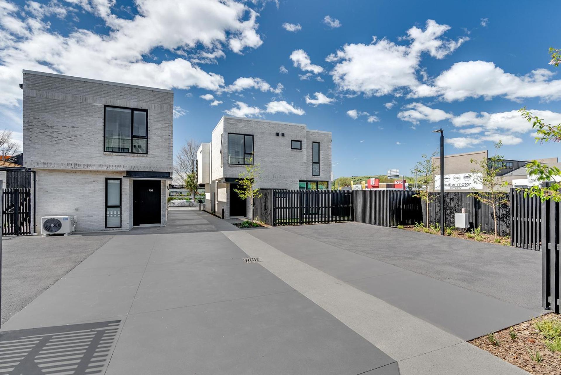 Apartment Luxurious Retreat 3 Bed 3 Bath Near Cbd *