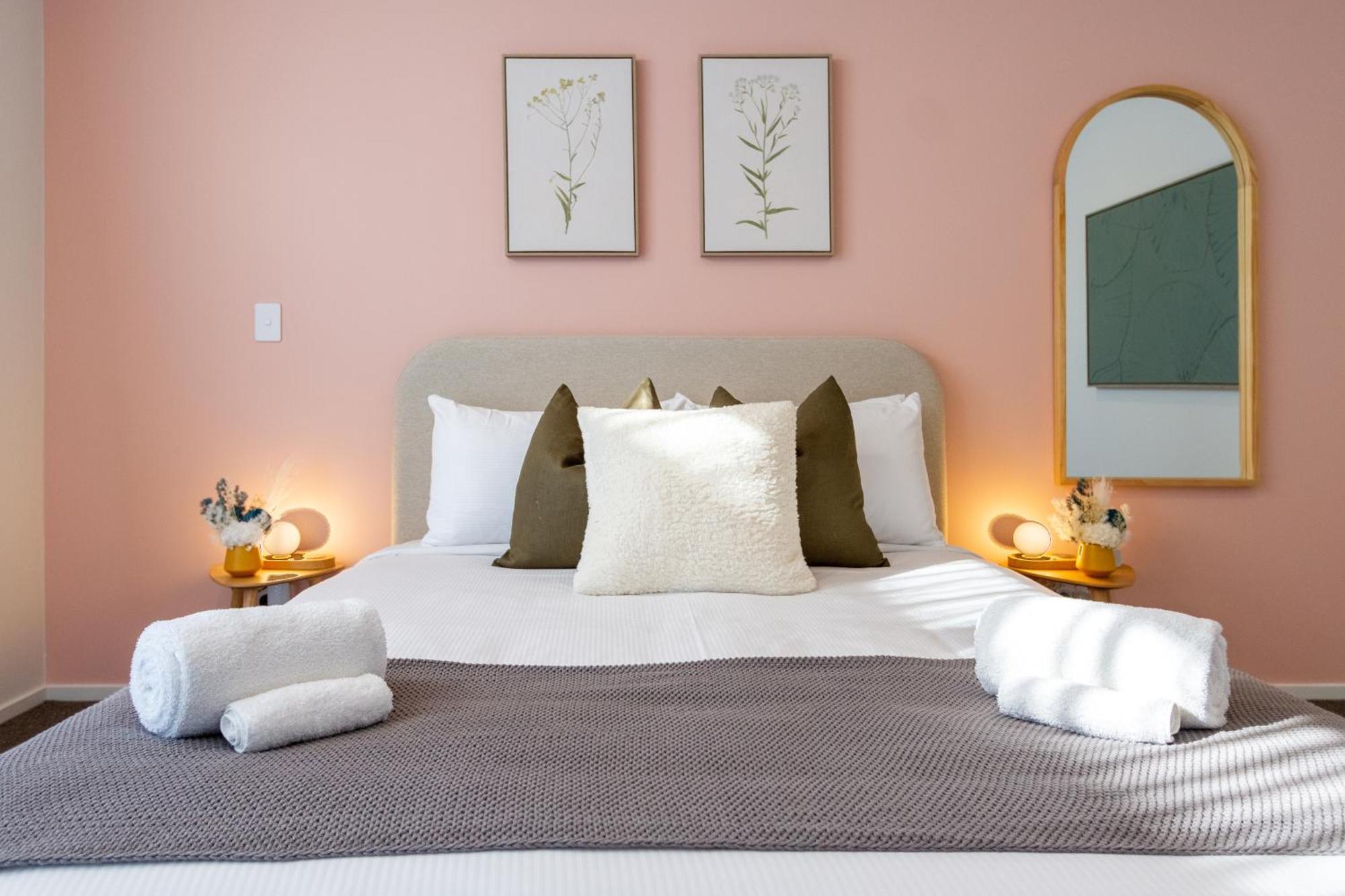 Relax In Designer Luxury At Townhouse *