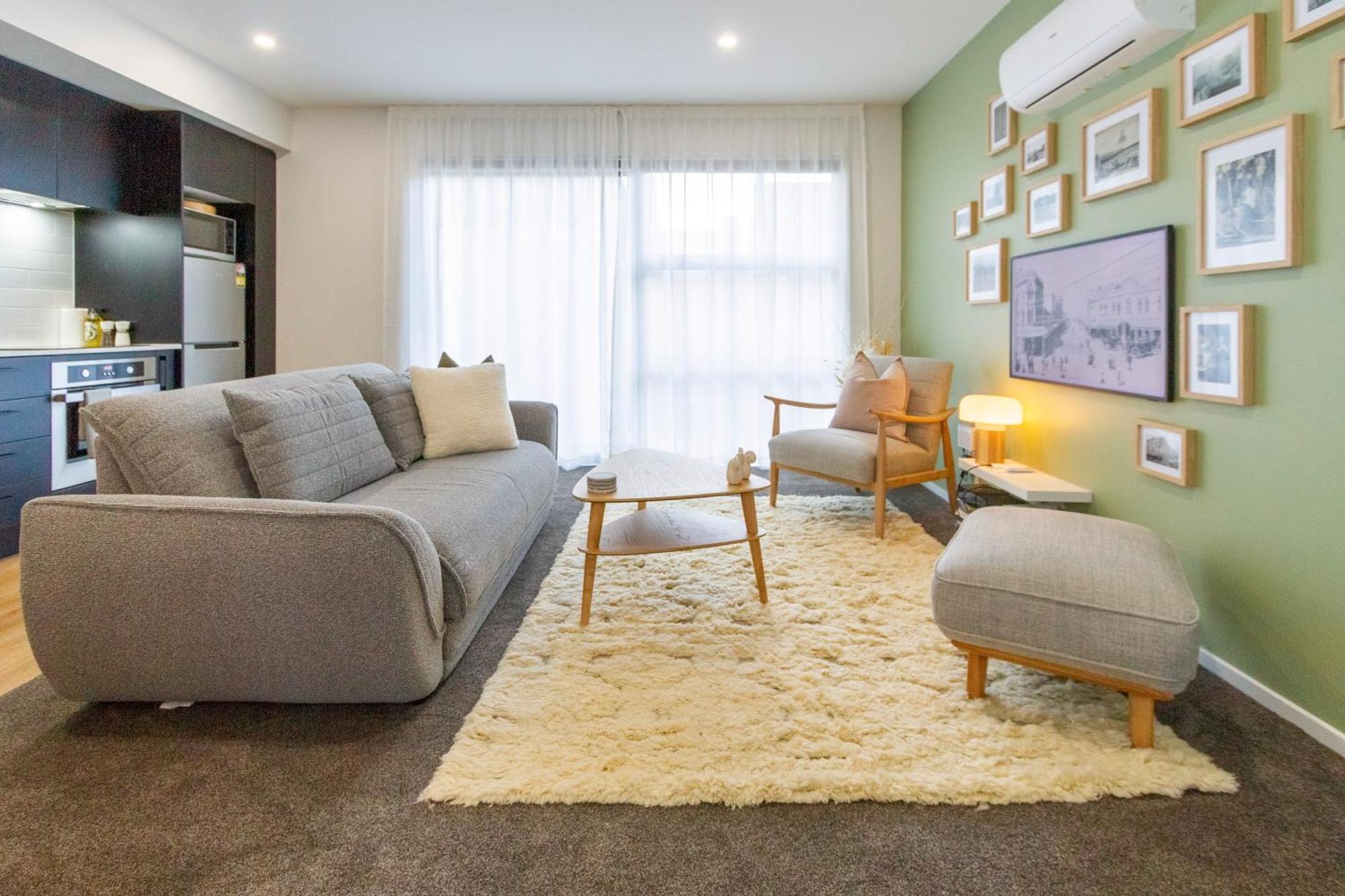 Relax In Designer Luxury At Townhouse Apartment Christchurch