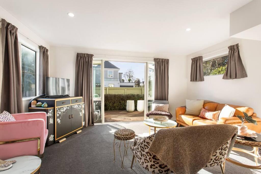 Charming Sunny Retreat Book Now Apartamento