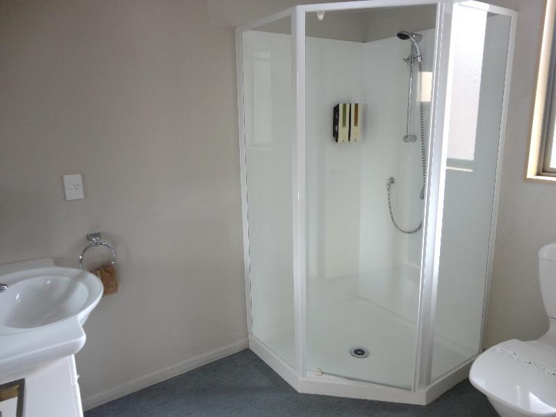 Motel Bealey Avenue 4*