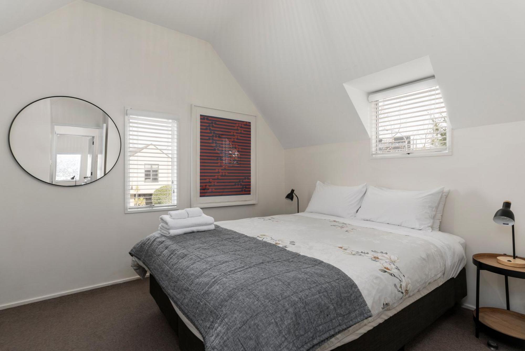 Entire House 2 Bedroom Free Carpark *