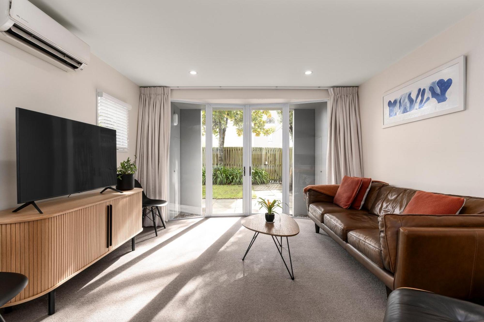 Apartment Entire House 2 Bedroom Free Carpark *
