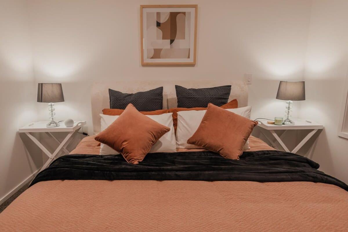 Casino Luxury Centre - Sleeps 5 * Christchurch